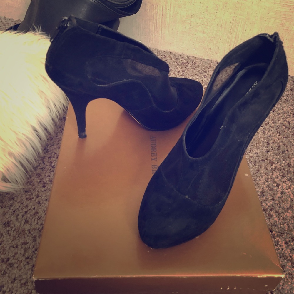 Audrey Brooke Black Booties